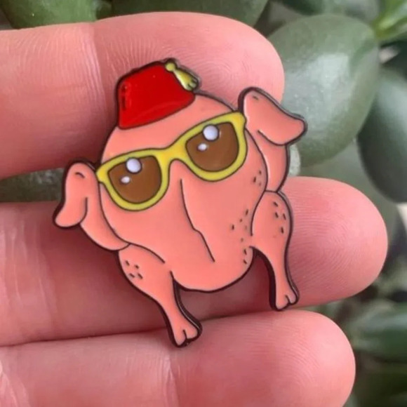 Brand new assorted FRIENDS inspired pins - Picture 6 of 7